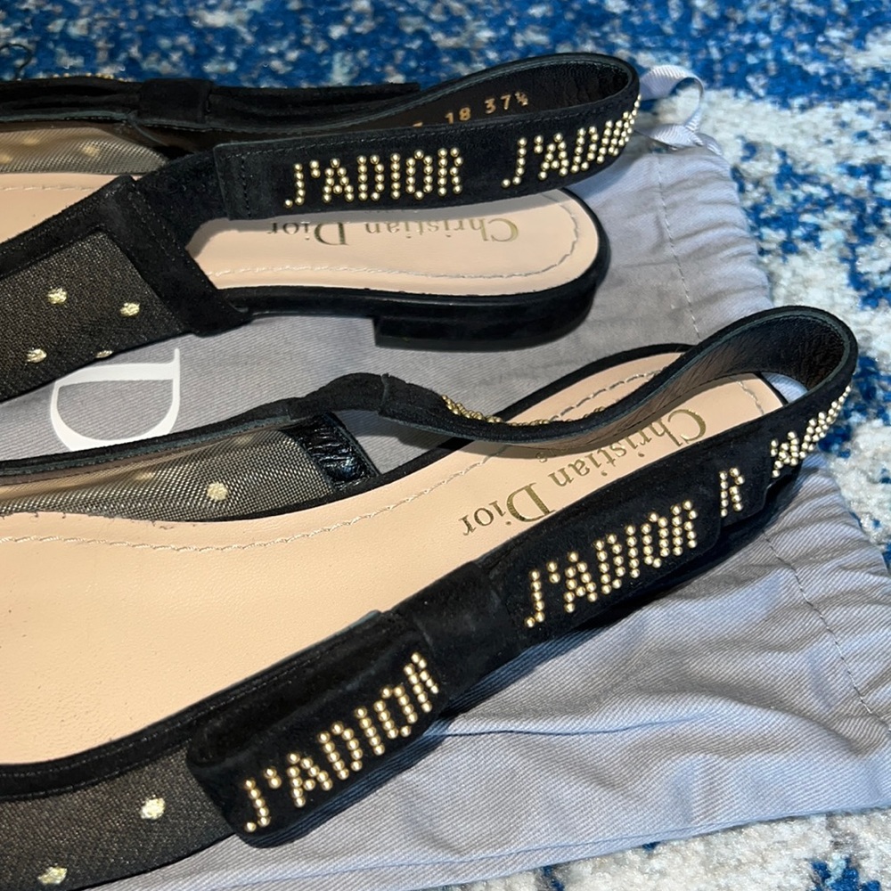 ❌SOLD ❌ CHRISTIAN DIOR
37.5
J'Adior Dotted Swiss Flats - Picture 6 of 11